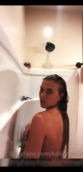 Katie Noel Onlyfans Leaked – Nude In Bathtub