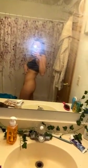 Crazyjamjam Onlyfans Leaks – Need A Big Dick Can You Help Me